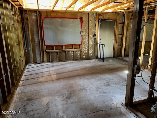 9827 47th Dr, Glendale, AZ 85302