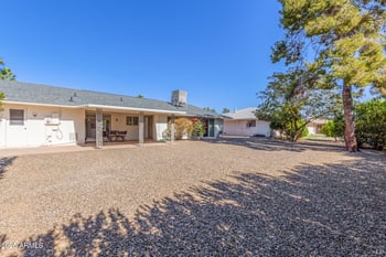 9827 Lindgren Ave, Sun City, AZ 85373