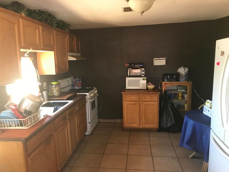 9828 N 11th Ave, Phoenix, AZ 85021