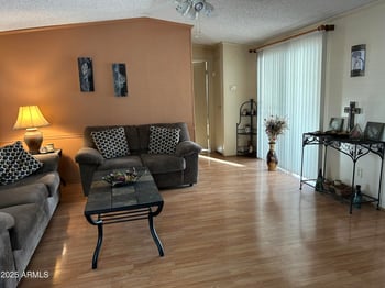 9828 Pueblo Ave #67, Mesa, AZ 85208