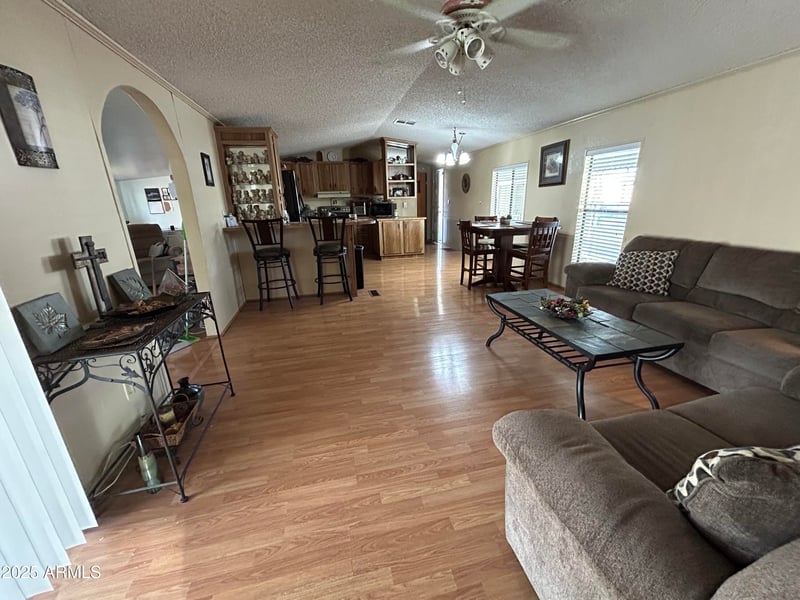 9828 Pueblo Ave #67, Mesa, AZ 85208