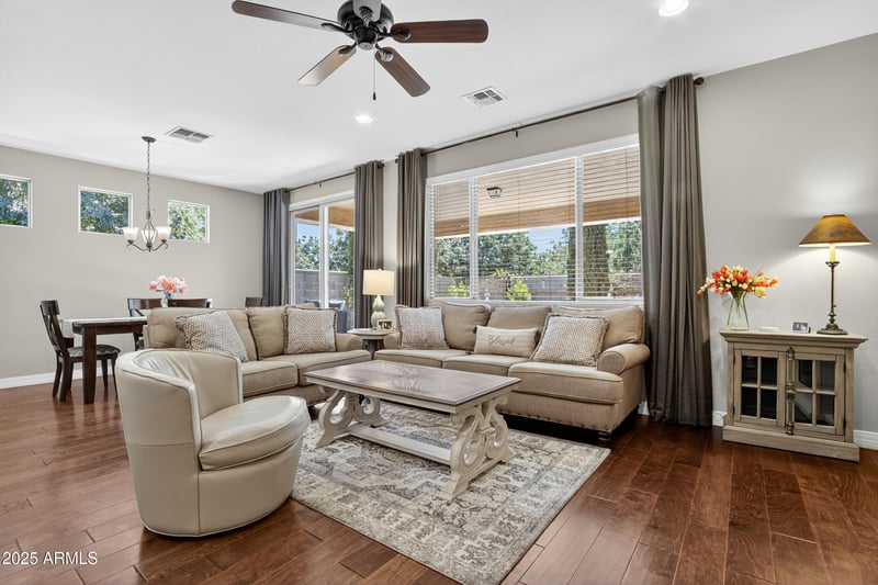 983 Rojo Way, Gilbert, AZ 85297