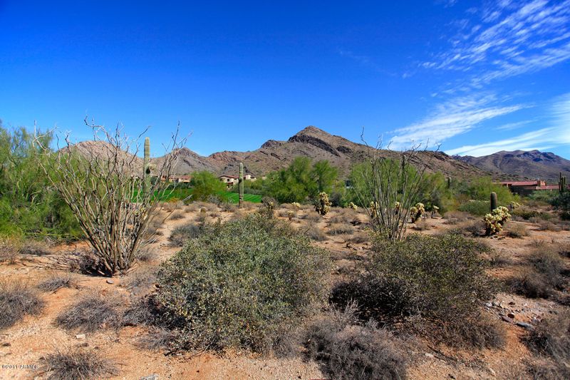 9830 E Thompson Peak Pw #901, Scottsdale, AZ 85255