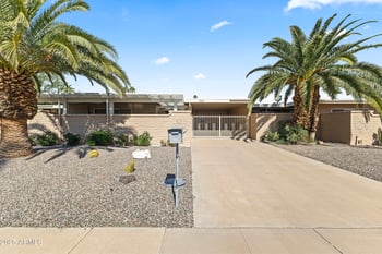 9830 Teakwood Dr, Sun City, AZ 85351