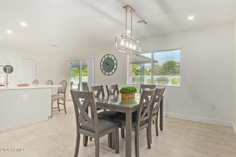 9830 W Evergreen Dr, Sun City, AZ 85373