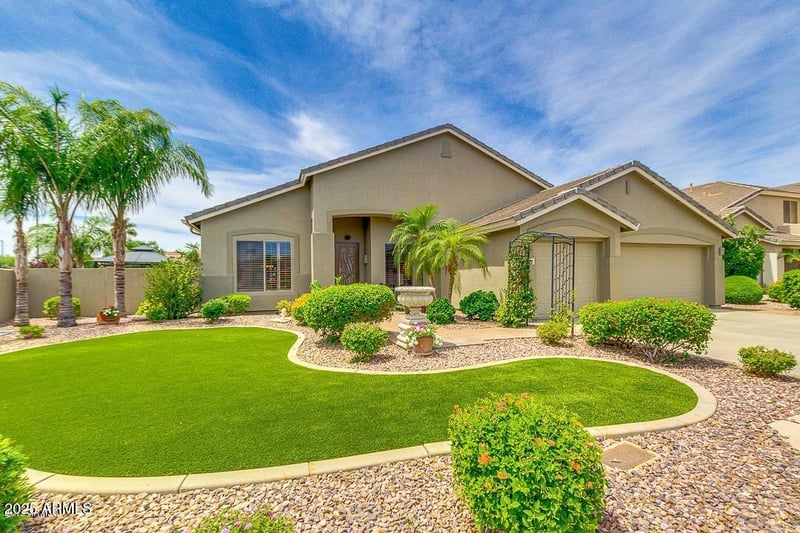 9831 Lompoc Ave, Mesa, AZ 85209