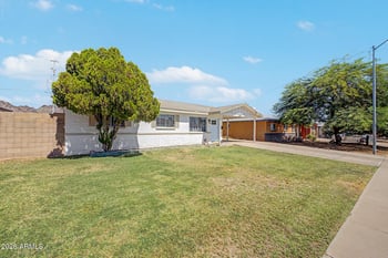 9831 11th St, Phoenix, AZ 85020