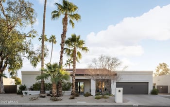 9831 N 76th Pl, Scottsdale, AZ 85258