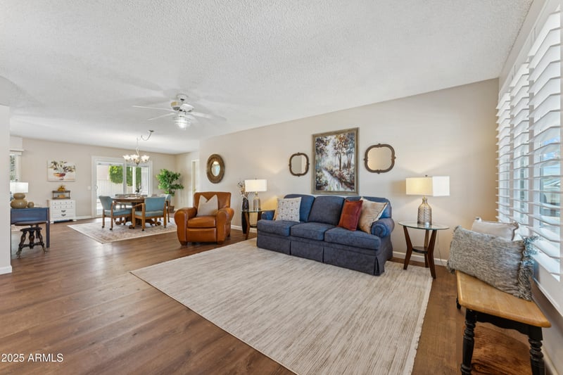 9831 Pebble Beach Dr, Sun City, AZ 85351