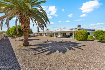 9831 Pebble Beach Dr, Sun City, AZ 85351