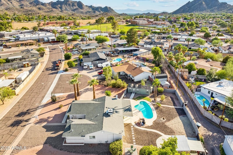 9832 29th St, Phoenix, AZ 85028