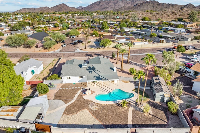 9832 29th St, Phoenix, AZ 85028