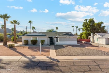 9832 29th St, Phoenix, AZ 85028