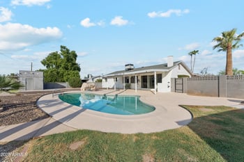 9832 29th St, Phoenix, AZ 85028