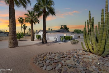 9832 29th St, Phoenix, AZ 85028