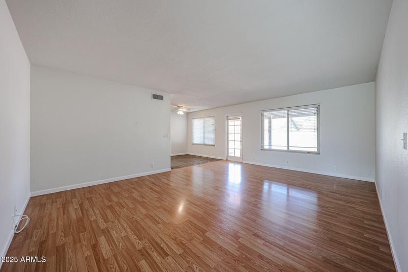 9832 Behrend Dr, Peoria, AZ 85382