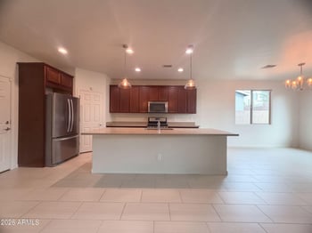 9833 E 9833 Kinetic Dr, Mesa, AZ 85212
