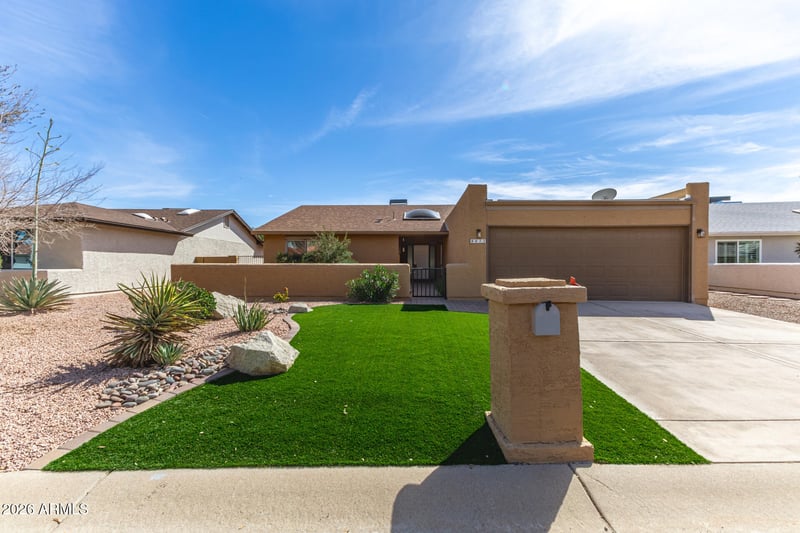 9833 Watford Way, Sun Lakes, AZ 85248