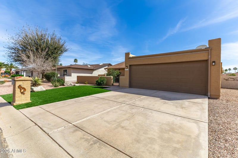 9833 Watford Way, Sun Lakes, AZ 85248