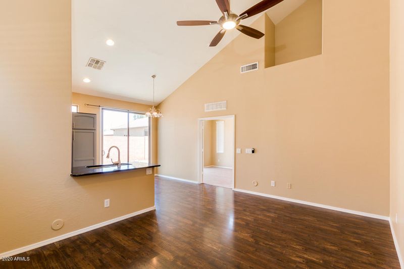 9834 E Empress Ave, Mesa, AZ 85208