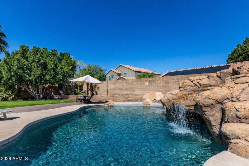 9834 Irwin Cir, Mesa, AZ 85209