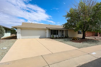 9834 Emberwood Dr, Sun City, AZ 85351