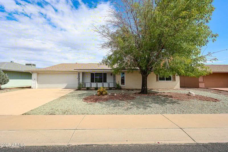 9834 Emberwood Dr, Sun City, AZ 85351