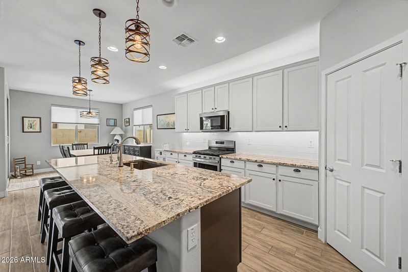 9835 E Acceleration Dr, Mesa, AZ 85212