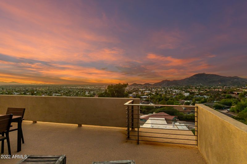 9835 N Turquoise Ave, Phoenix, AZ 85020