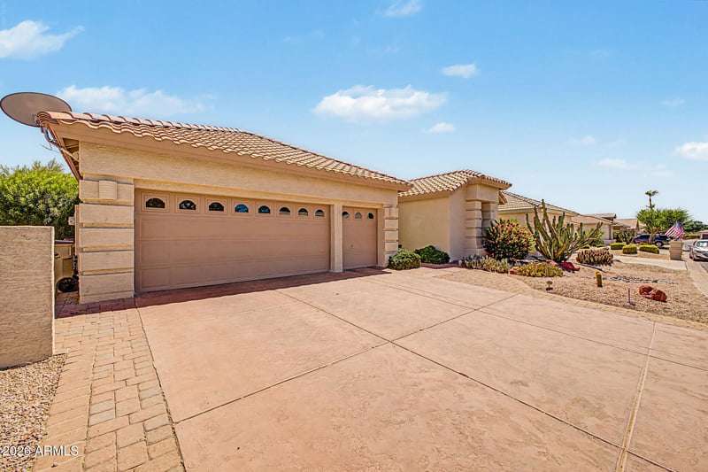 9837 E Emerald Dr, Sun Lakes, AZ 85248