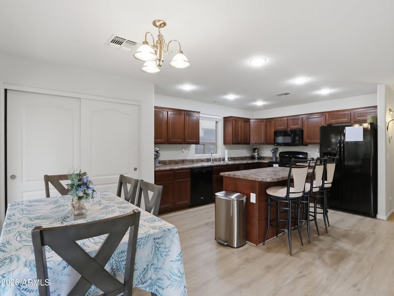 9838 W Salter Dr, Peoria, AZ 85382