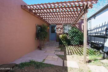 9840 8th St, Mayer, AZ 86333