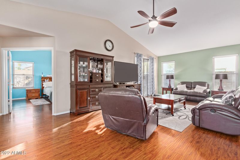 9840 E Olla Ave, Mesa, AZ 85212
