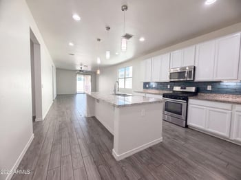 9840 E Theia Dr, Mesa, AZ 85212