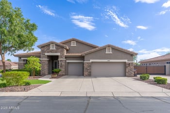 9841 W Quail Track Dr, Peoria, AZ 85383