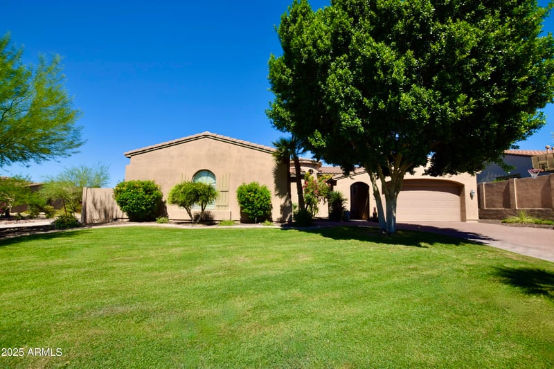 9842 Celtic Dr, Scottsdale, AZ 85260