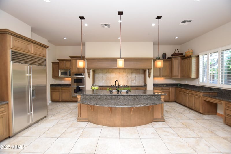 9842 Celtic Dr, Scottsdale, AZ 85260