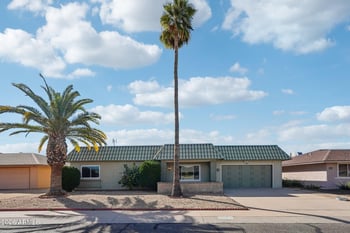 9843 Wrangler Dr, Sun City, AZ 85373