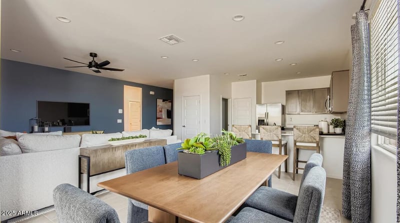 9844 Catalina Dr, Phoenix, AZ 85037