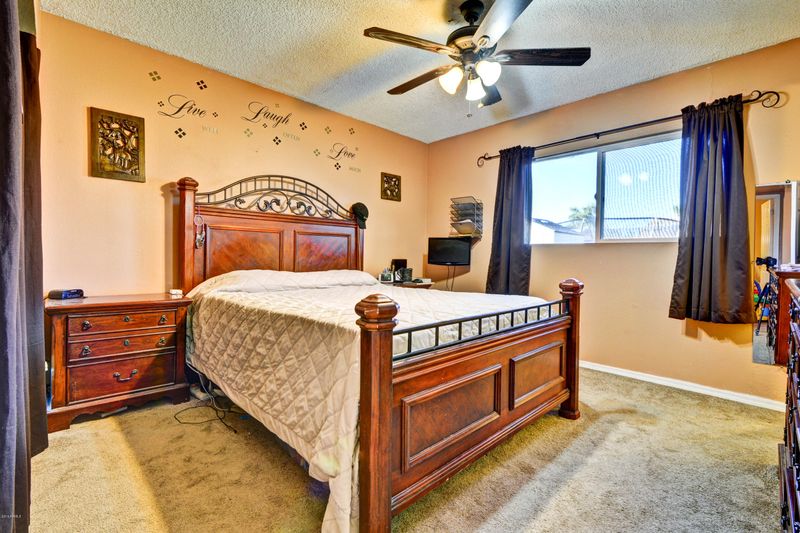 9844 N 47th Ave, Glendale, AZ 85302