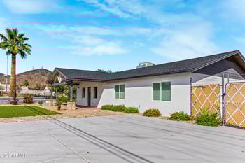 9845 15th Ave, Phoenix, AZ 85021