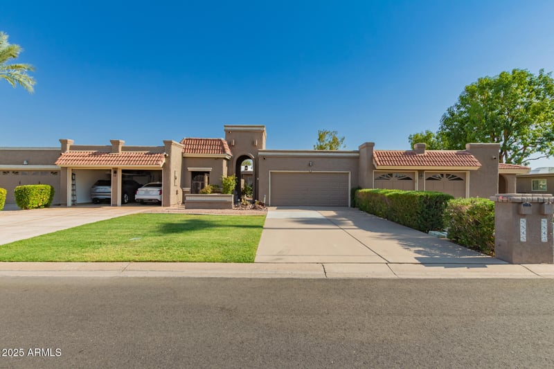 9845 Michigan Ave, Sun Lakes, AZ 85248
