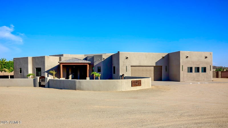9845 Tether Trl, Peoria, AZ 85383