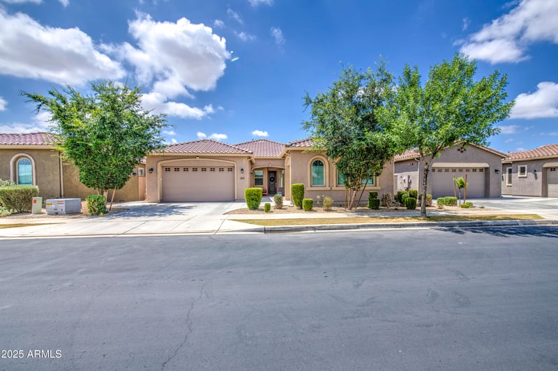 9845 Thistle Ave, Mesa, AZ 85212