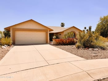 9845 Rimrock Dr, Peoria, AZ 85382