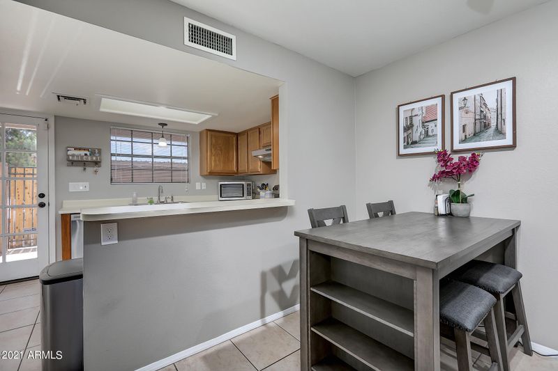 9846 S 48th Way #2, Phoenix, AZ 85044