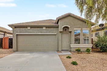 9847 Escondido Ave, Mesa, AZ 85208