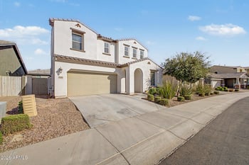 9849 Solstice Ave, Mesa, AZ 85212