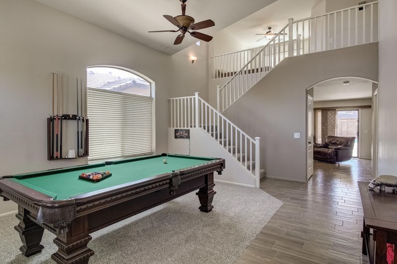 985 E Mountain View Rd, San Tan Valley, AZ 85143