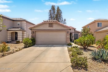 985 Stardust Way, San Tan Valley, AZ 85143